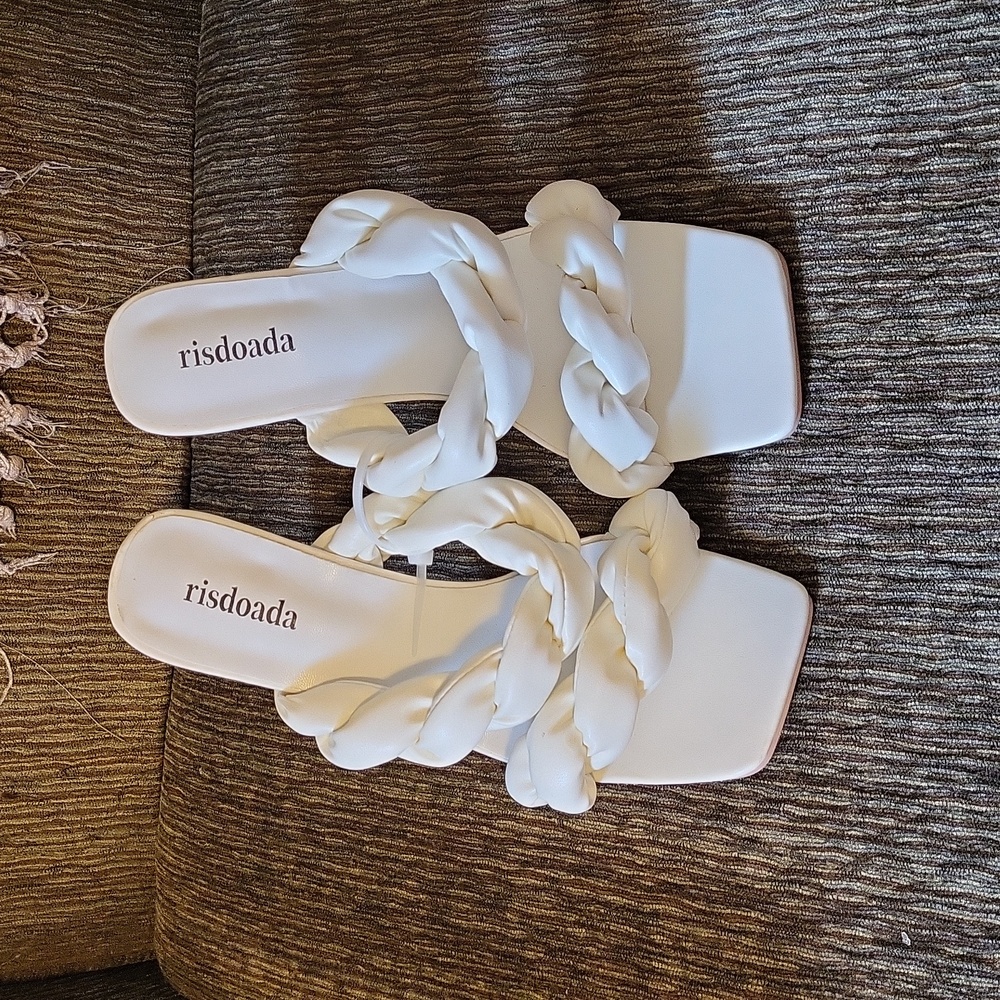 Risdoada Women's White Block Chunky Heels Sandals Mules  Braided. New. sz 7.5